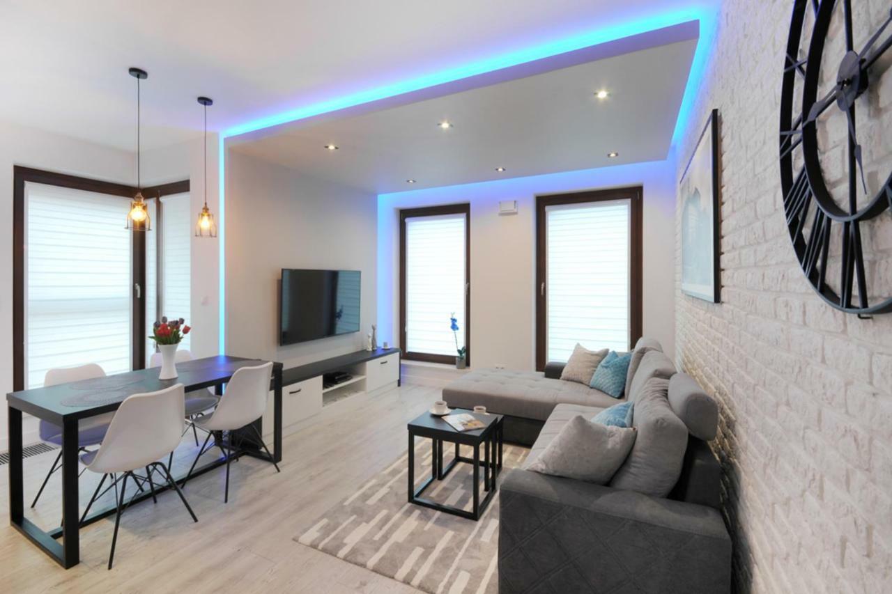 P&O Serviced Apartments Solec Varsovia Exterior foto