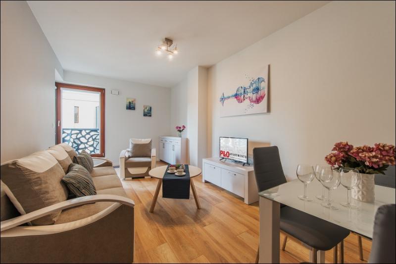 P&O Serviced Apartments Solec Varsovia Exterior foto