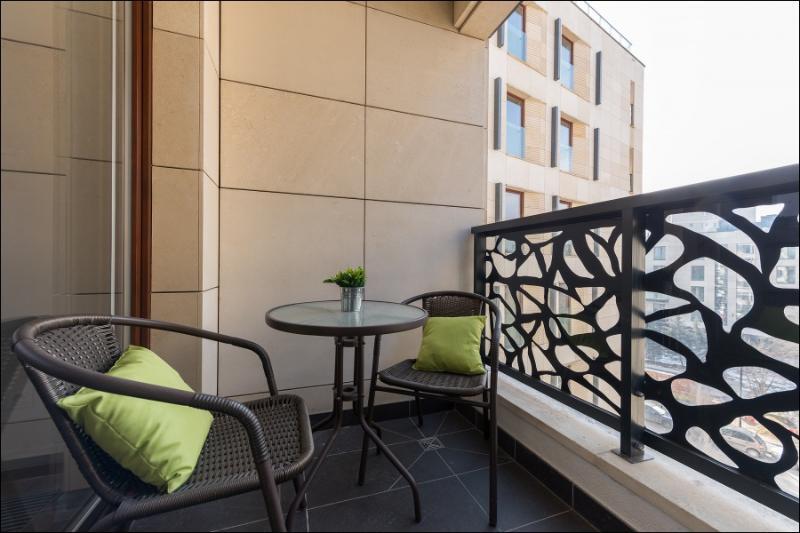 P&O Serviced Apartments Solec Varsovia Exterior foto